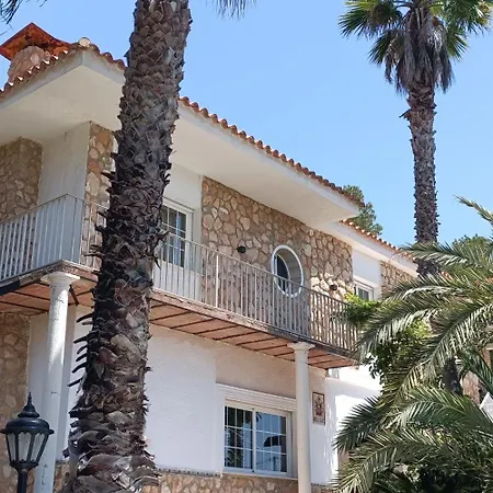 לינה וארוחת בוקר Mansion Els Amics *
